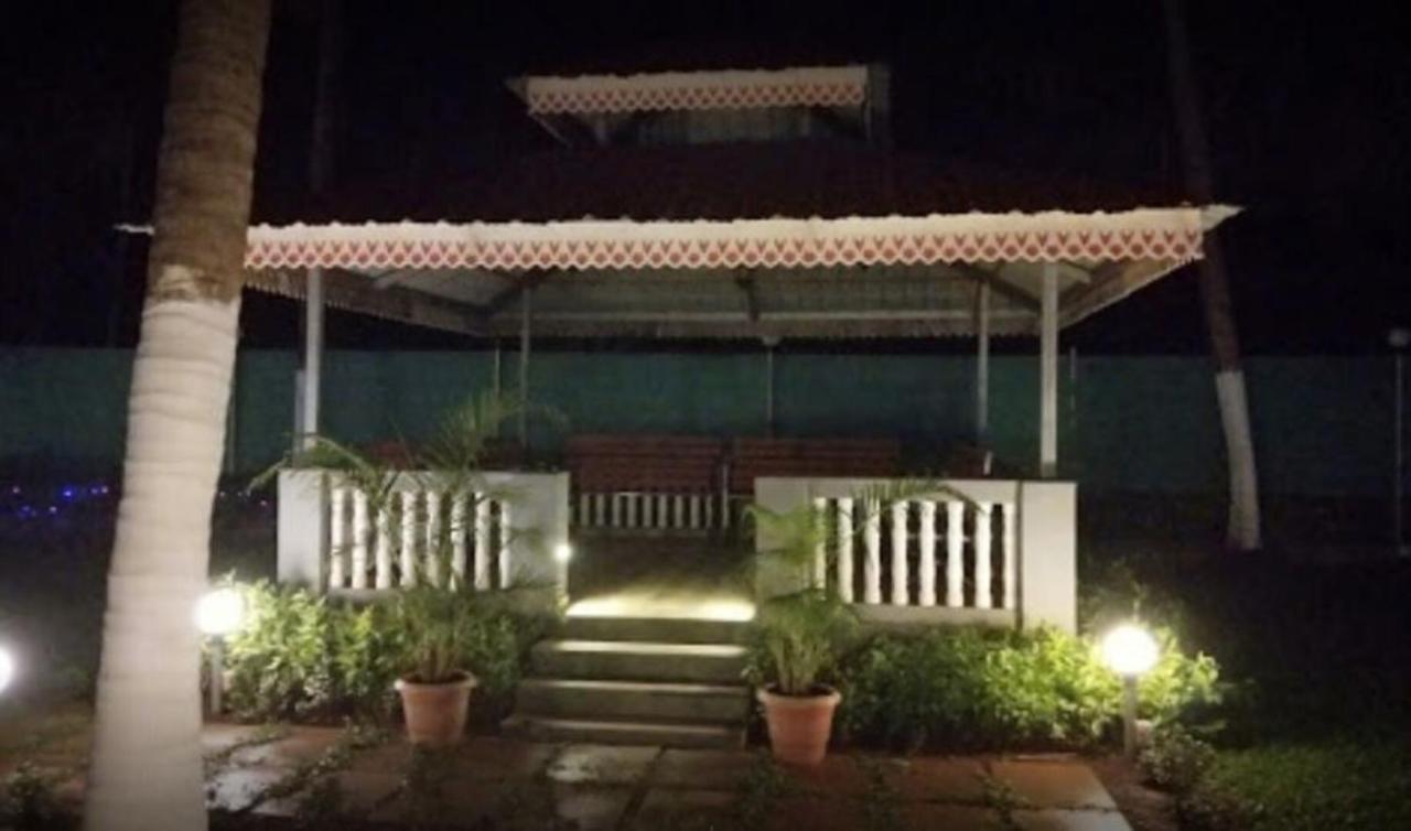 Madhuvan Farm cottage Alībāg Exteriör bild